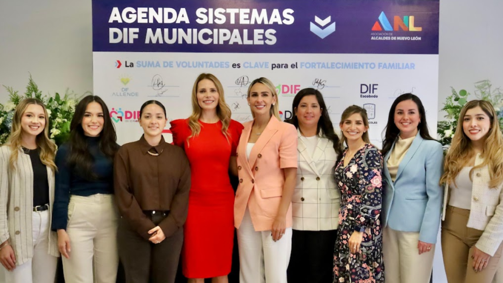 Firman Convenio Sistemas De Dif Municipales.