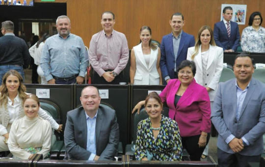 Diputados rechazan tarifazo al transporte público.