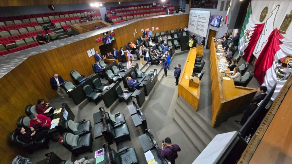 Diputados Rechazan Aumento De Tarifa En Transporte Público.