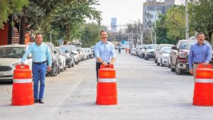 obras en calle filósofos, zona tec, monterrey