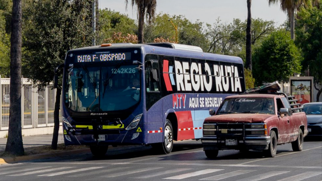 Regio-ruta-monterrey-transporte-público-movilidad-urbana-circuitos-gratuitos-tarjeta-de-acceso