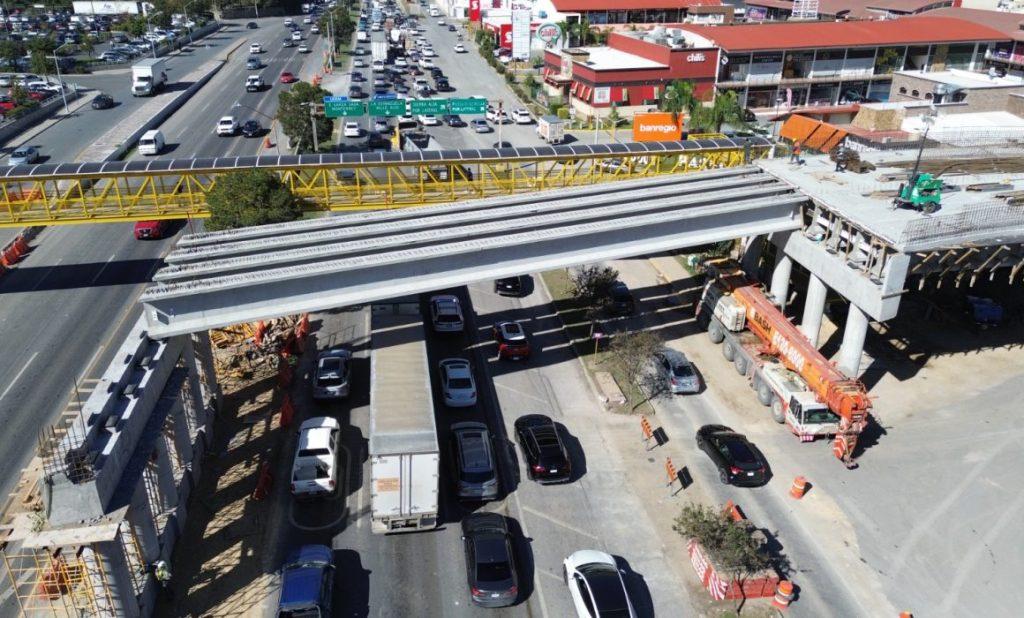 Circuito Vial Huajuco a La Altura De La Rioja - Nuevo León Primero